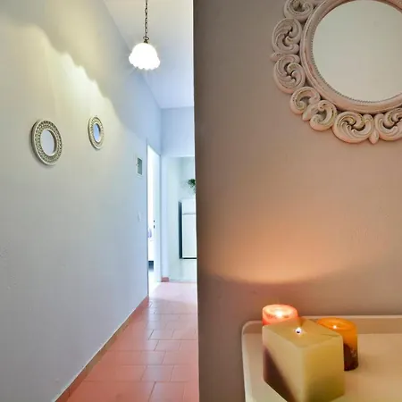 Roberto's Apartment *